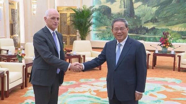 Ли Цян встретился с американскими конгрессменами