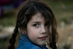 Двухлетнюю девочку внесли в базу «Миротворца»