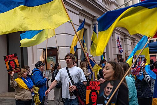 The Guardian: против концерта Анны Нетребко в&nbsp;Лондоне вышли десятки людей