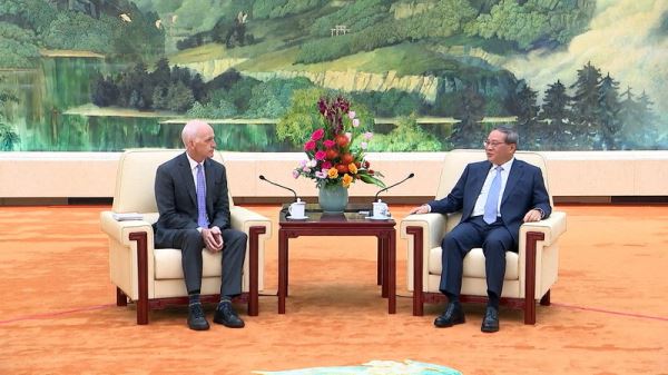 Премьер Госсовета КНР провёл встречу с представителями Конгресса США