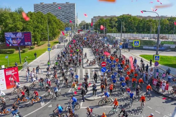 В осеннем велофестивале в Москве приняли участие более 60 000 человек