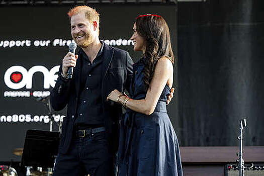 Принц Гарри вышел в свет с Меган Маркл после визита в Лондон