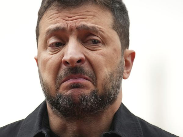 От «Графа Дякулы» до «Бубочки»: раскрыто происхождение странных прозвищ Зеленского