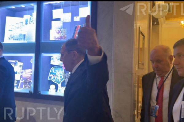 Лавров оценил встречу с Рубио большим пальцем вверх