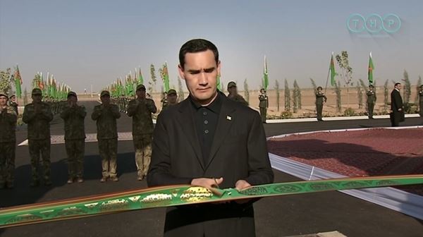 В Туркменистане открыли новый комплекс зданий погранотряда