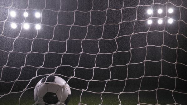 Матч чемпионата Франции между «Марселем» и ПСЖ перенесли из-за погодных условий