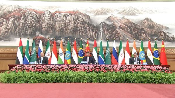 Председатель КНР Си Цзиньпин призвал страны БРИКС к защите мультилатерализма