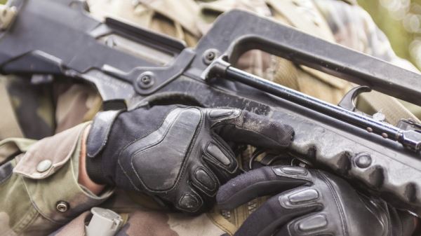 Политик Филиппо призвал не отправлять Украине деньги и оружие