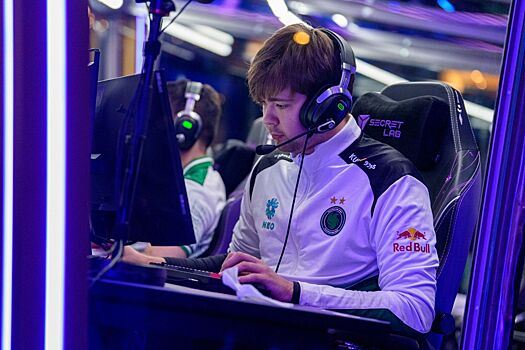 «Сейчас заплачу»: Малрин из Faclons — после выхода в финал The International 2025