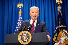 В Госдуме обвинили Байдена в блуде и создании радикализма