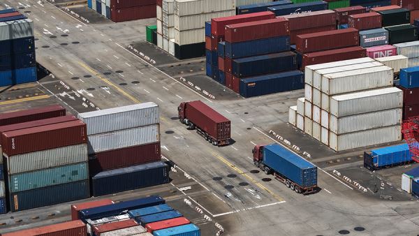 Трамп сообщил о продолжении торговых переговоров с Индией