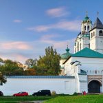 cAaYO859wiw Спасо-Преображенский монастырь в Ярославле.