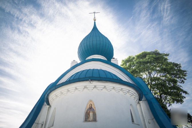 Церковь Иоанна Кронштадтского в Санкт-Петербурге на Ленинском