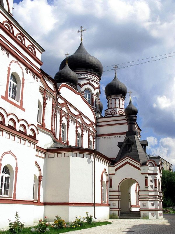 Храм Димитрия Солунского на Благуше, Москва. Адрес, история