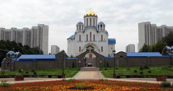 Храм Покрова Пресвятой Богородицы в Ясенево, Москва. Расписание богослужений, фото, как добраться