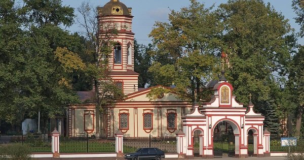 Храм Воздвижения Креста Господня в Алтуфьево, Москва. История, режим работы, расписание служб, фото, адрес, как добраться