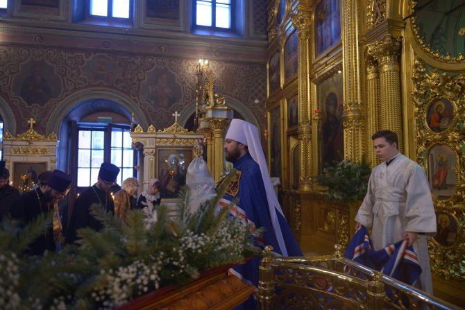 Праздничная служба в храме