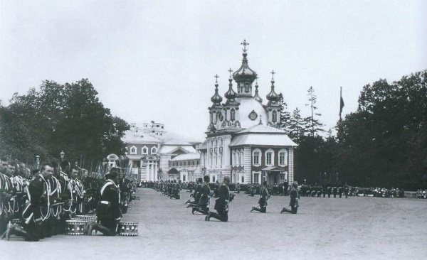 Собор Петра и Павла, Петергоф, Санкт-Петербург. Фото внутри, расписание богослужений, адрес, как добраться