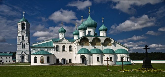 Свято-Троицкий Александра Свирского мужской монастырь1