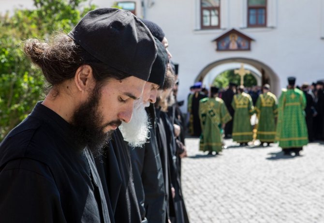 В монастыре 217 насельников и полсотни трудников