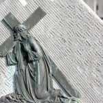 Значение и происхождение фразеологизма «Нести свой крест»